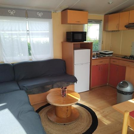Mobil-Home Coin De Paradis En Cote D'Opale Sur Terrain Prive Et Sa Caravane Hermelinghen Bagian luar foto