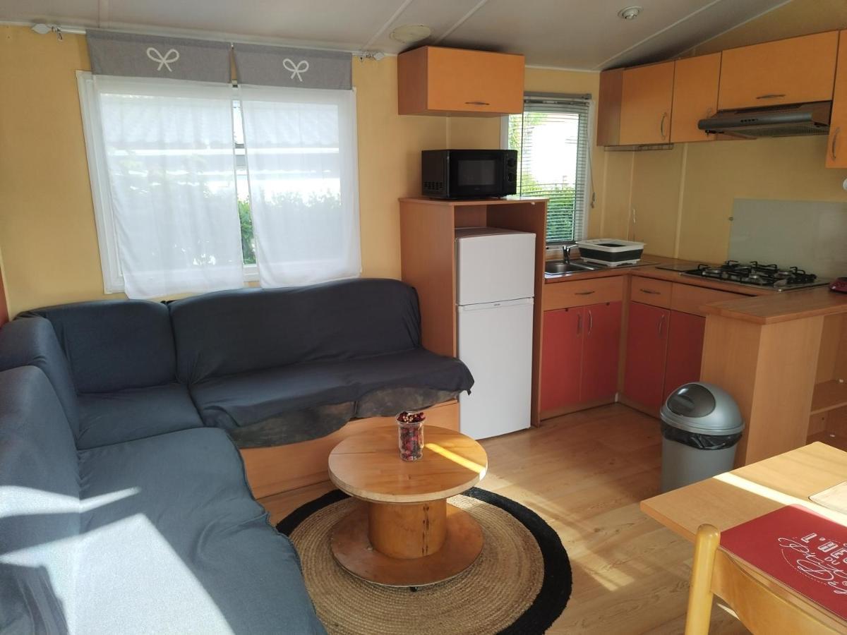 Mobil-Home Coin De Paradis En Cote D'Opale Sur Terrain Prive Et Sa Caravane Hermelinghen Bagian luar foto